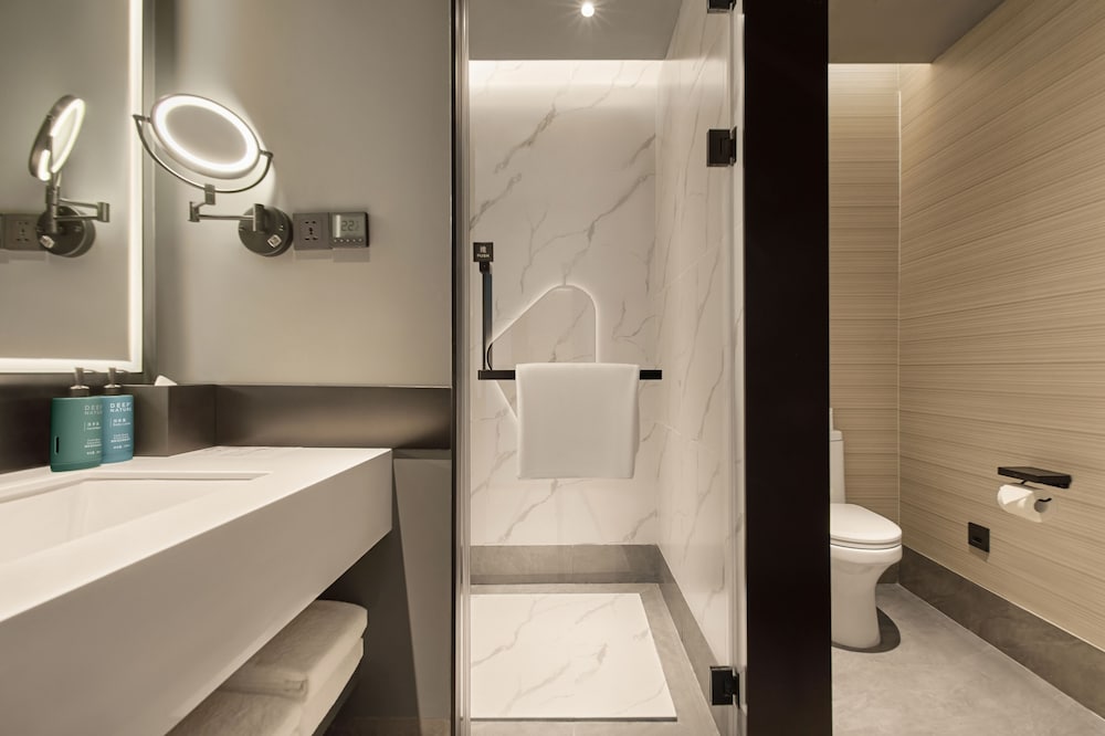 غرفة سوبيريور بسرير كينج، Novotel Yinchuan Lanxigu 2/3
