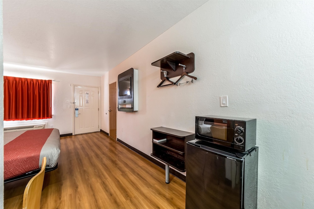 Motel6 Seguin, TX 34/53