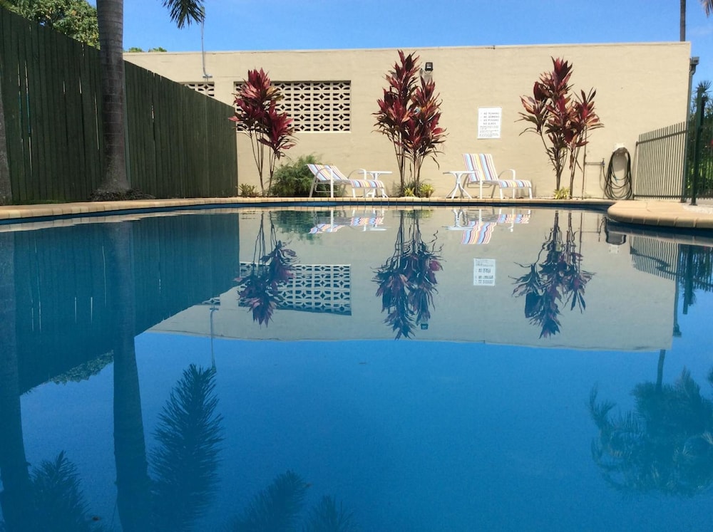 Demi View Motel 9/45