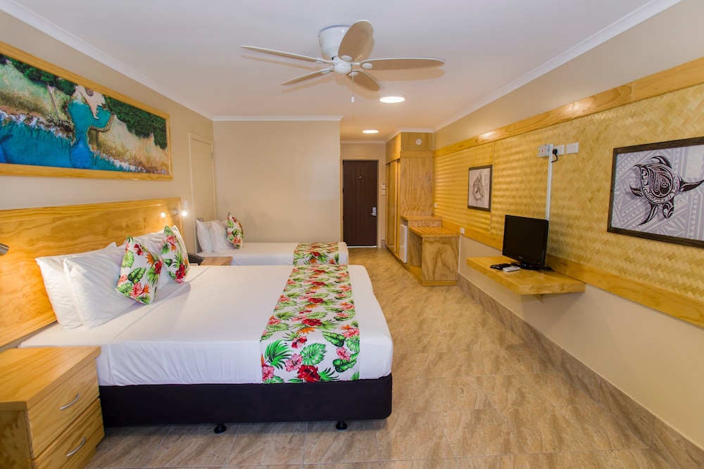 Edgewater Resort 23/71