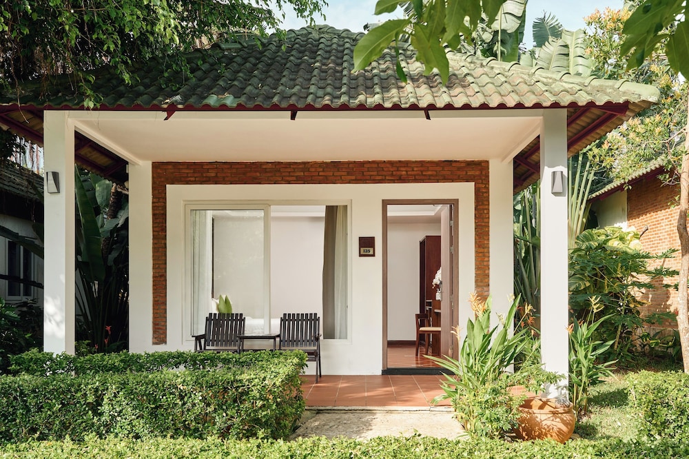 Famiana Green Villa 4/69
