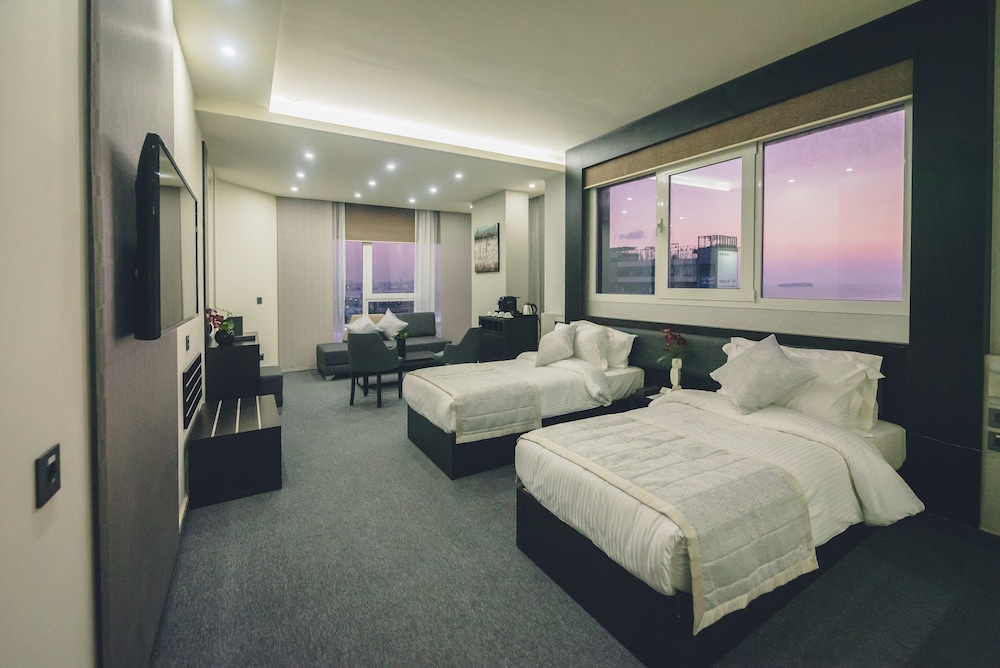 Louis V Hotel 14/68
