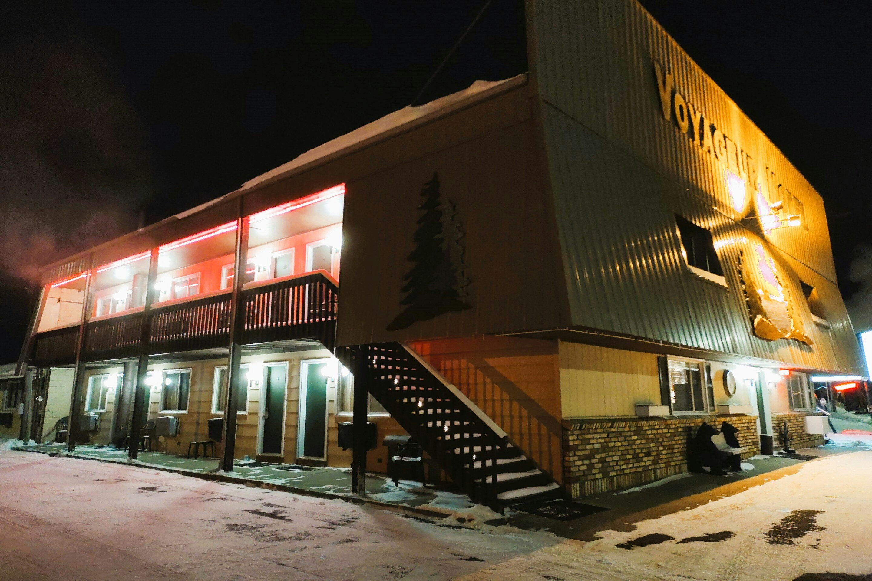 Hotels Voyageur at International Falls MN 6/25