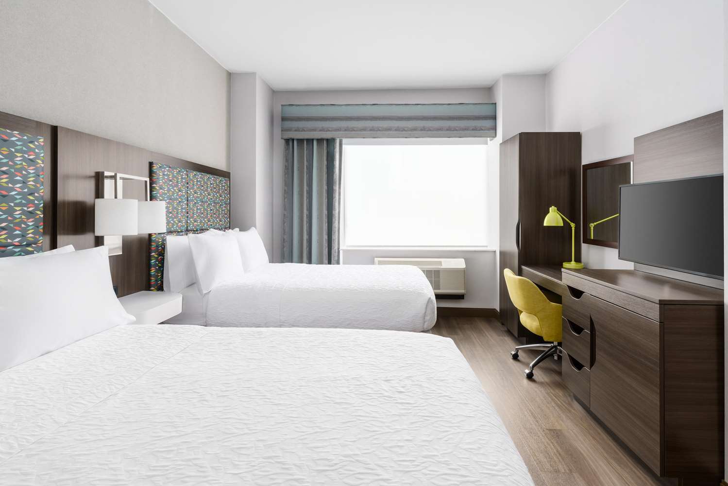 ROOM, 2 DOUBLE BEDS
