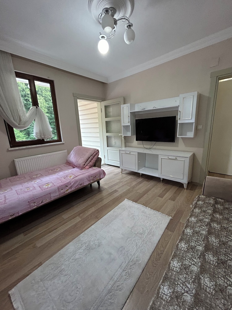 Isikli Kale Otel 24/50