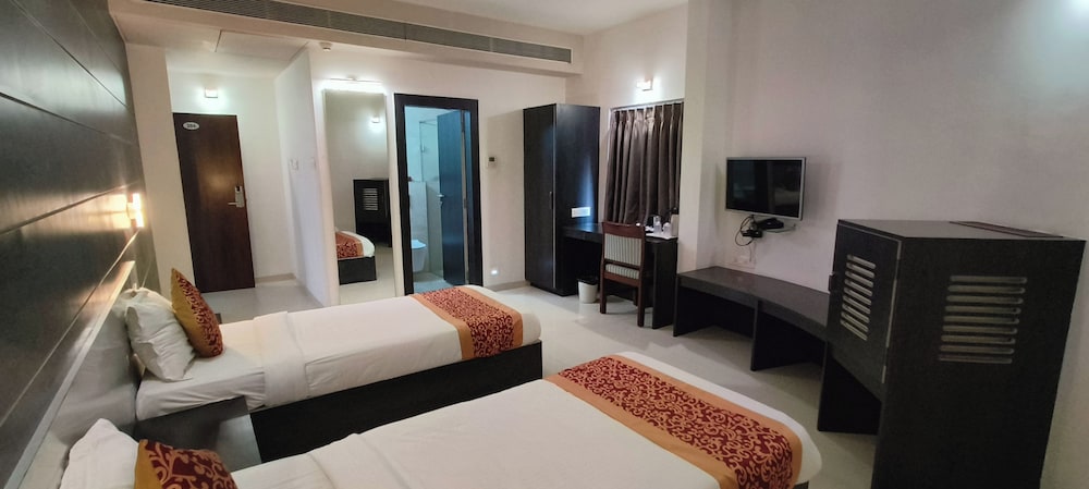 Hotel The Sentosa 12/36