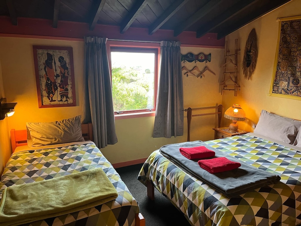 Global Village Backpackers 8/34
