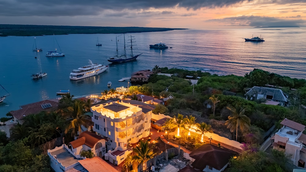 Angermeyer Waterfront Inn 3/47