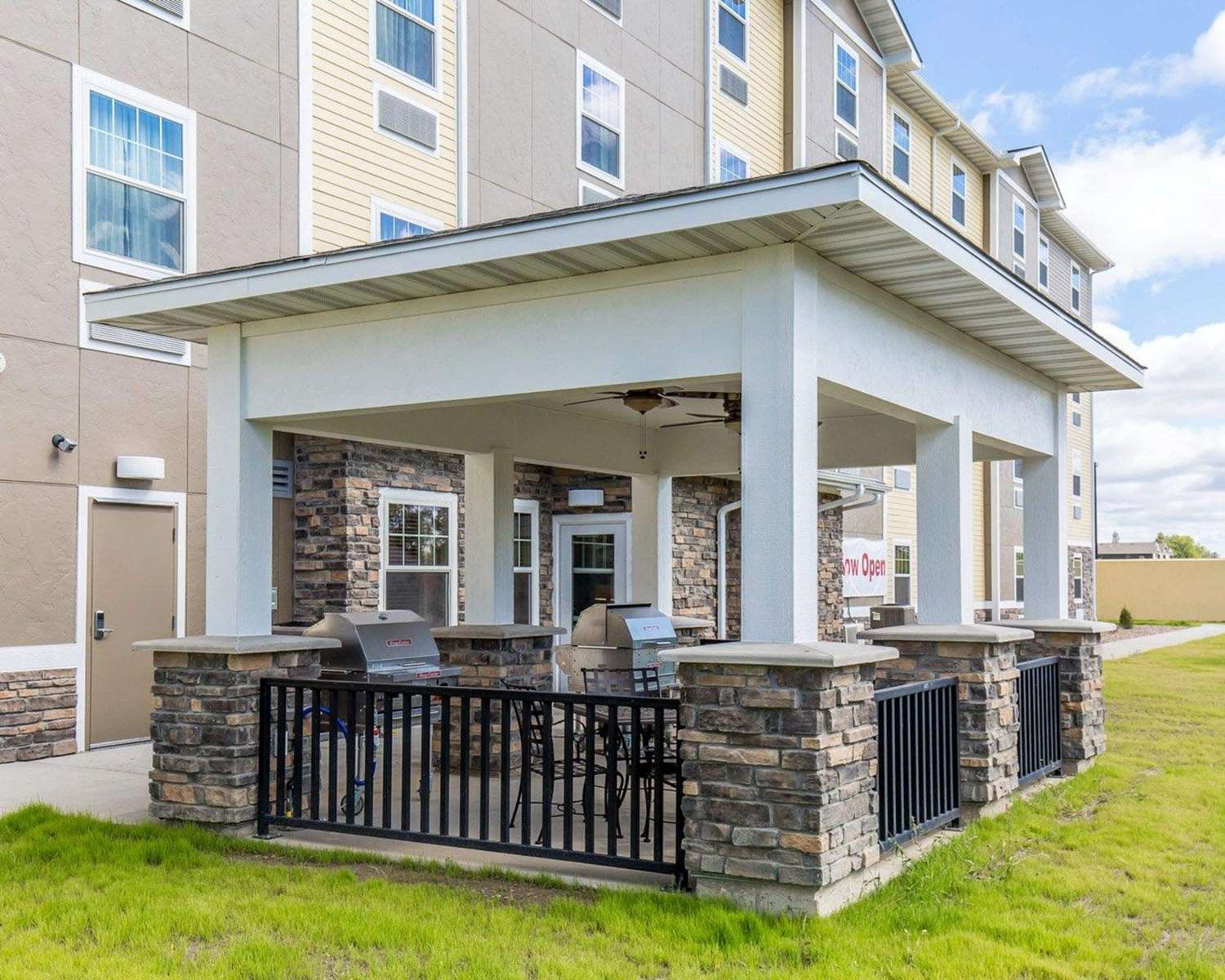 MainStay Suites Sidney - Medical Center 45/45
