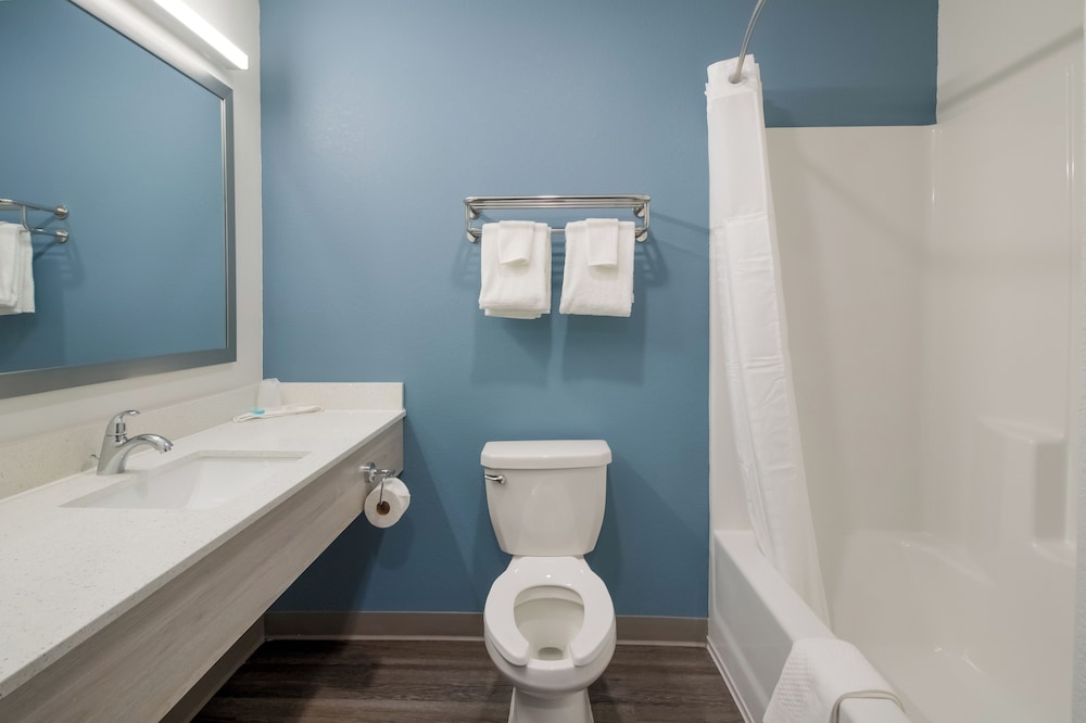 WoodSpring Suites Charlotte Airport 56/66