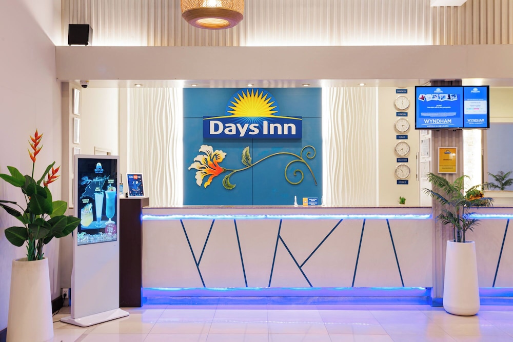 Lobby at Days Inn by Wyndham Patong Beach Phuket, PATONG BEACH