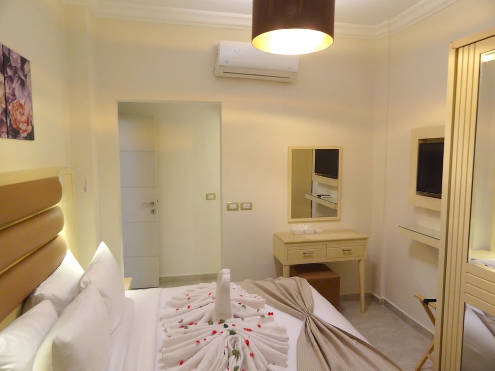Marom Port Said Resort & Beach 14/57