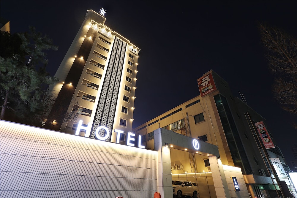 Tower Palace Tourist Hotel 1/50