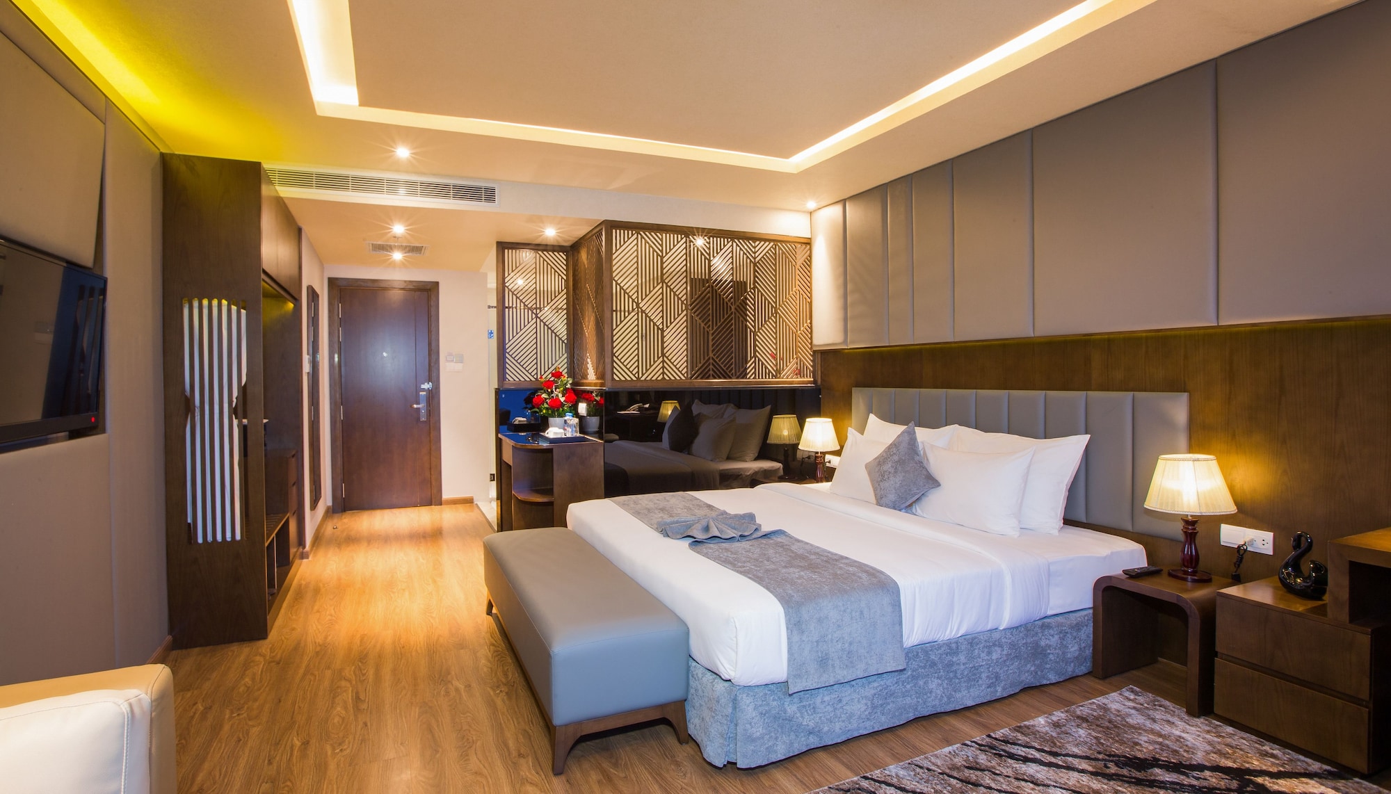 EXECUTIVE, OCEAN VIEW