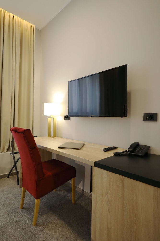 Teatro Verdi Hotel 39/48