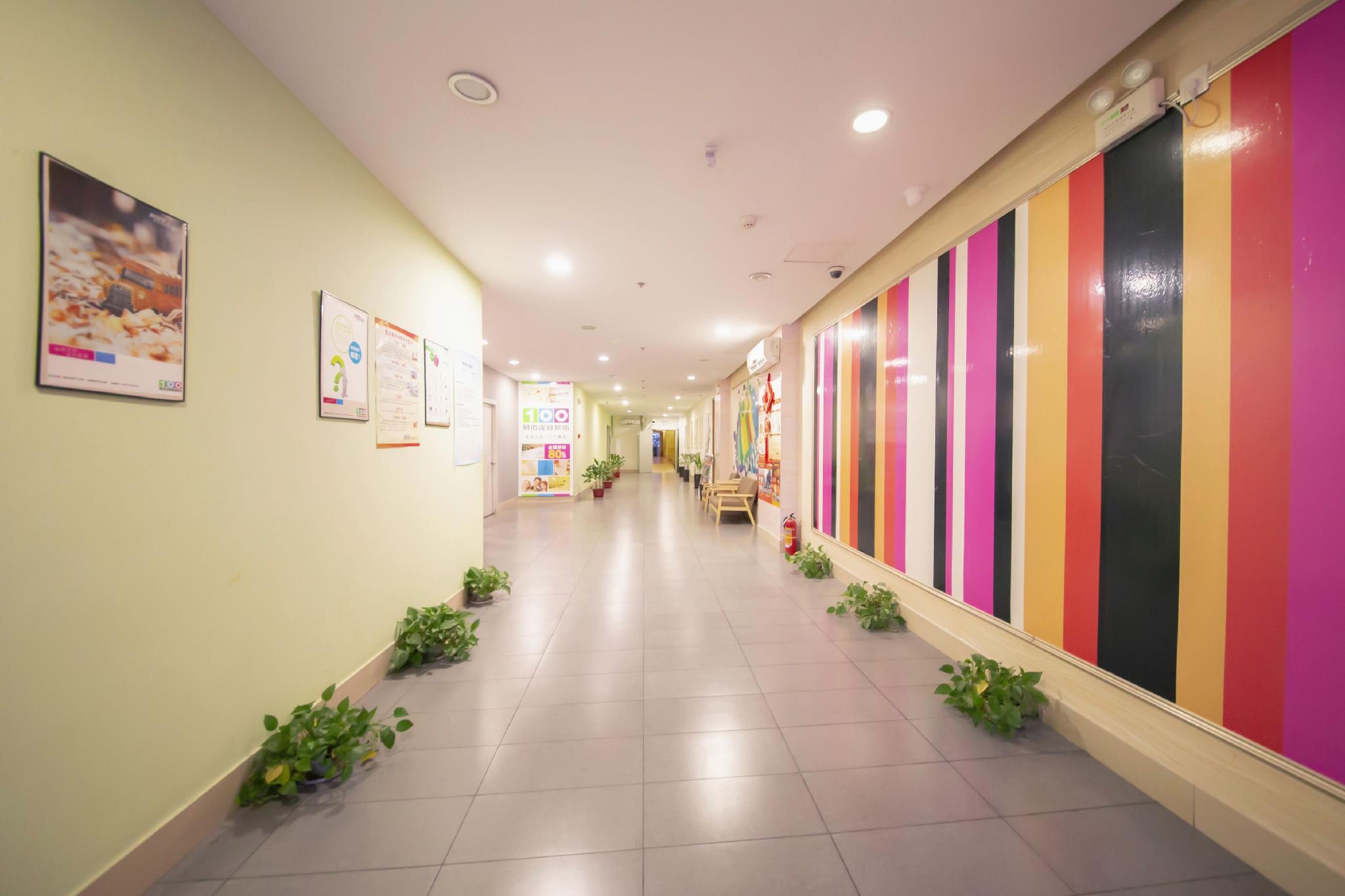 100 Inn (Fuqing Chenglong Pedestrian Street) 6/24