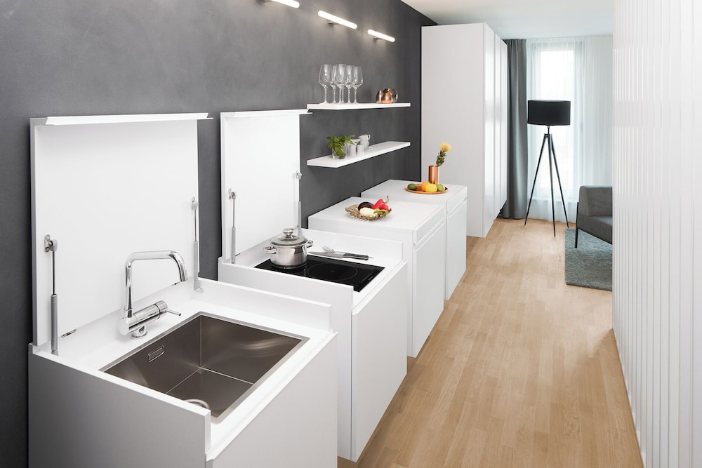 STUDIO, APARTMENT