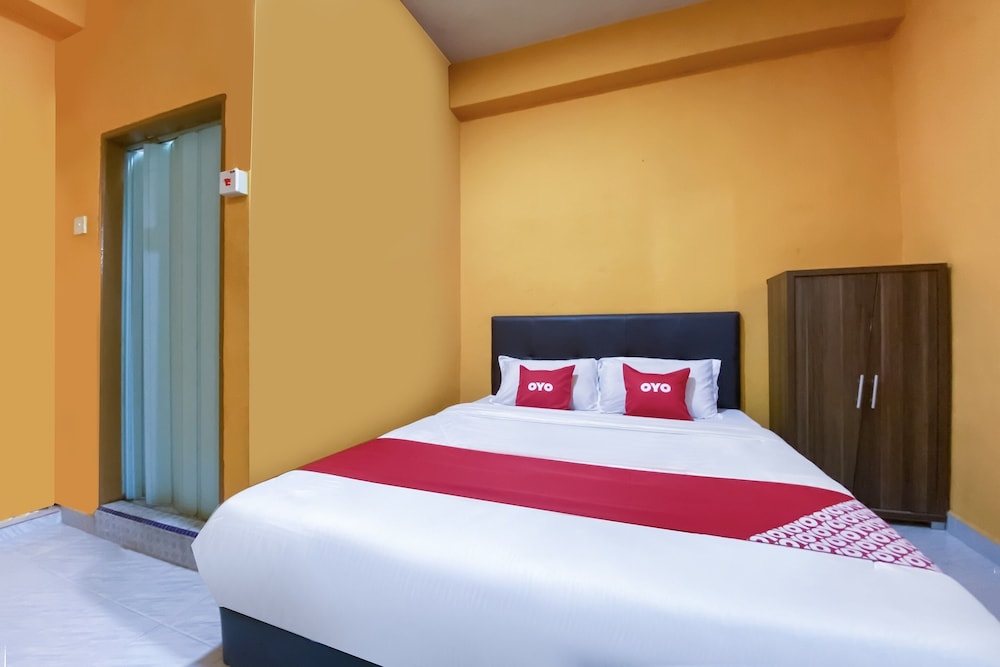 OYO 90039 Coop Hotel Kangar 13/22