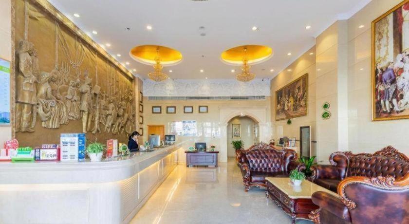 Vienna Hotel (Shenzhen Guanguang Road Foxconn) 21/58