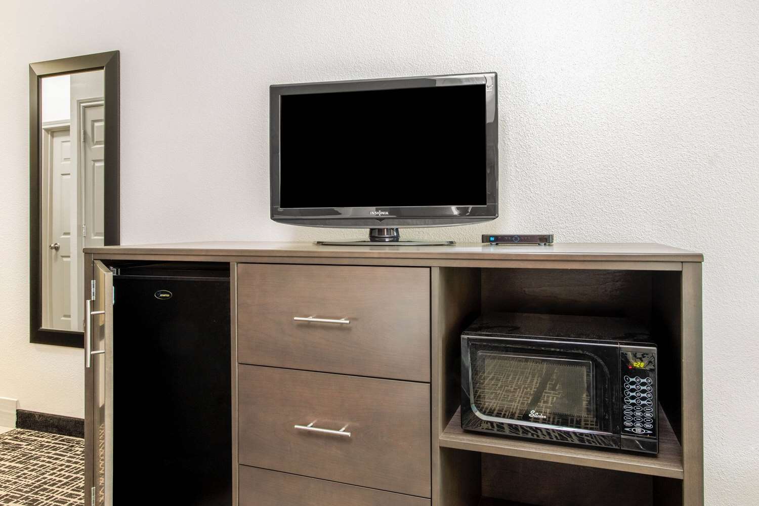 La Quinta Inn Suites Hillsboro 35/46