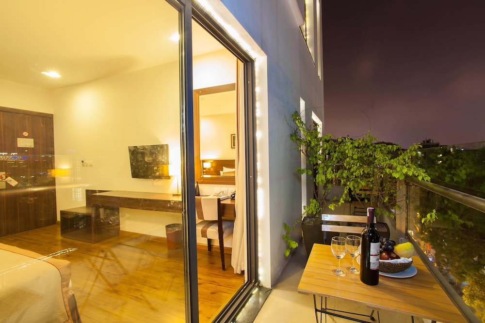 Authentic Hanoi Boutique Hotel 35/64