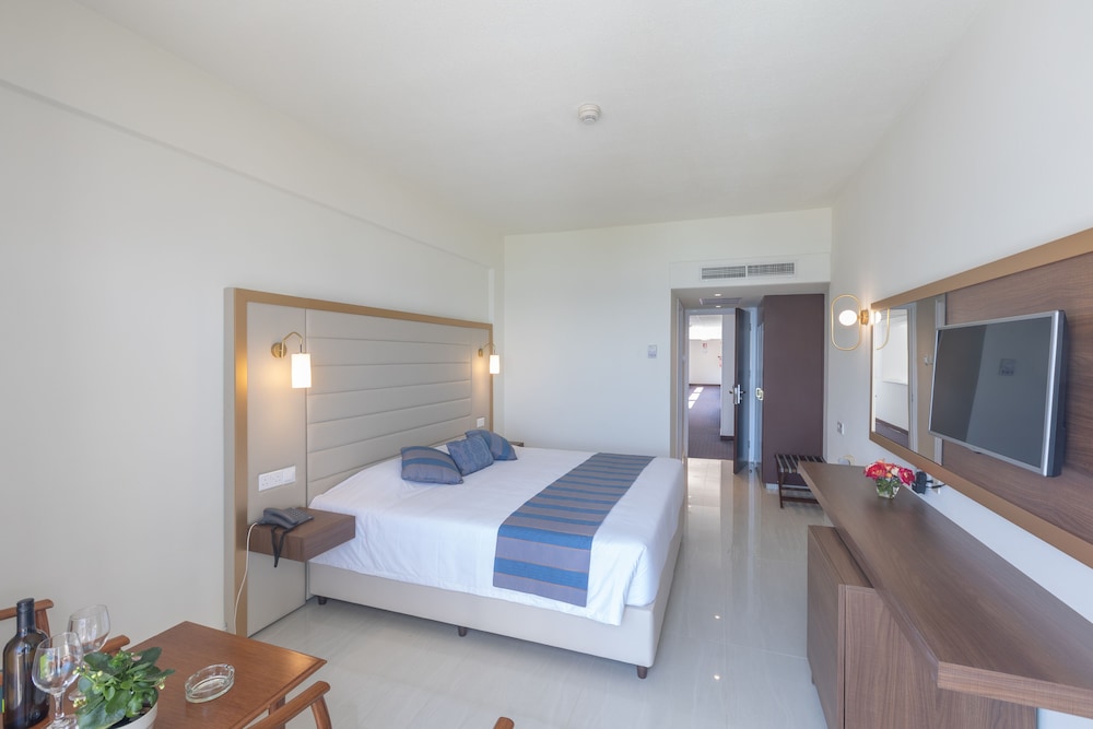 Iliada Beach Hotel 22/64