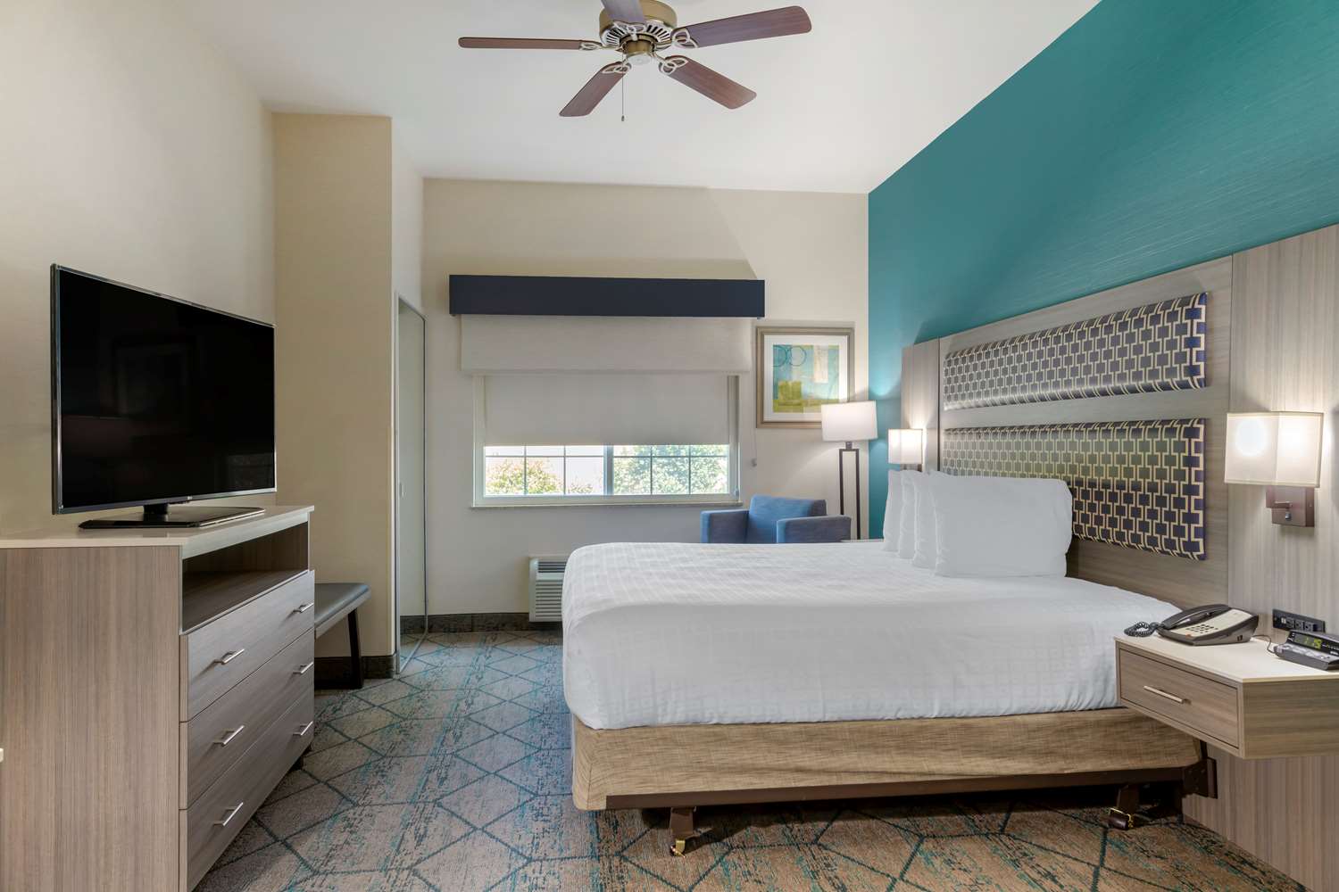 Best Western Plus Wasco Inn & Suites 29/63