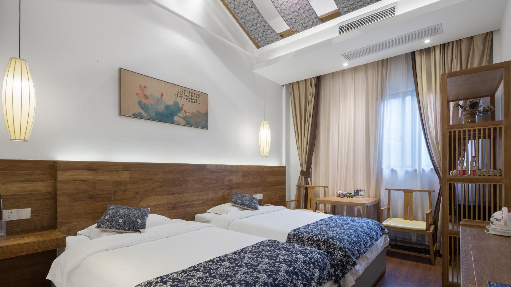 Business, Twin Beds
