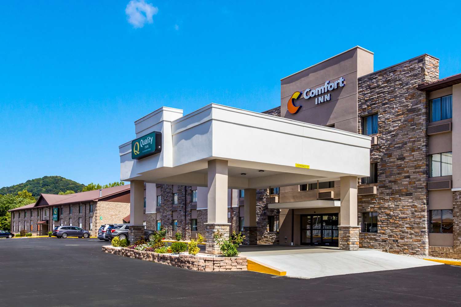 Comfort Inn Charleston South Charleston, WV 21/22