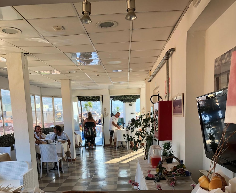 Belvedere Sanremo 26/48