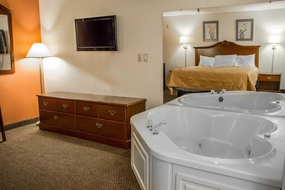 Econo Lodge Kent - Akron West 34/37