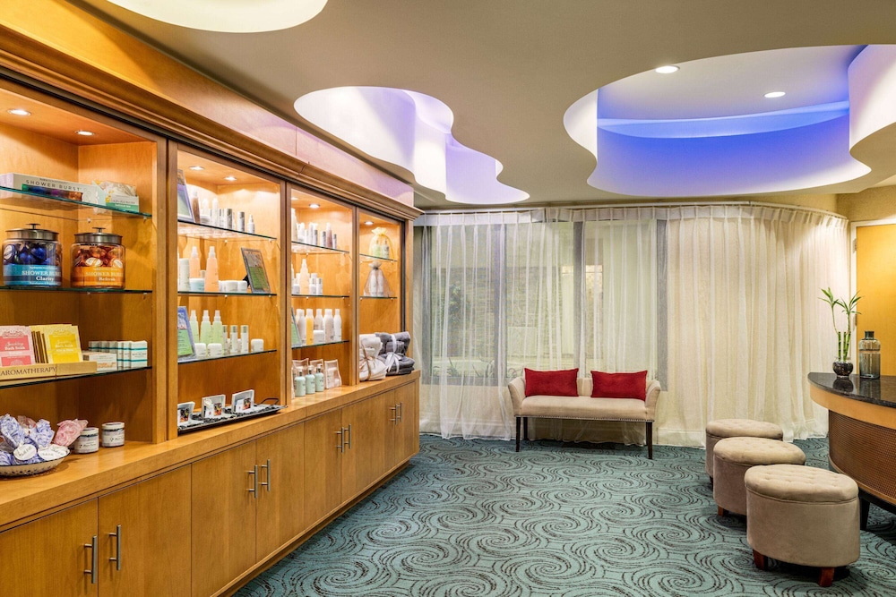 Viana Hotel and Spa, Trademark Collection by Wyndham 50/72