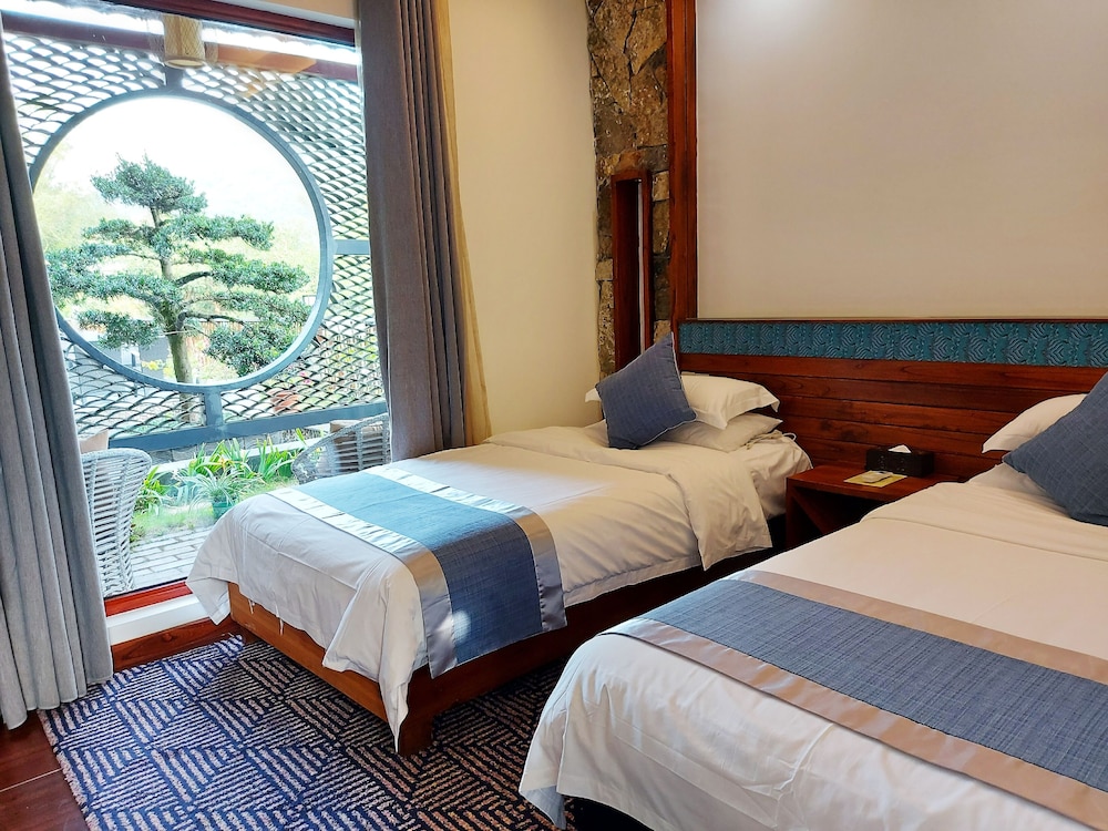 BASIC, TWIN BEDS