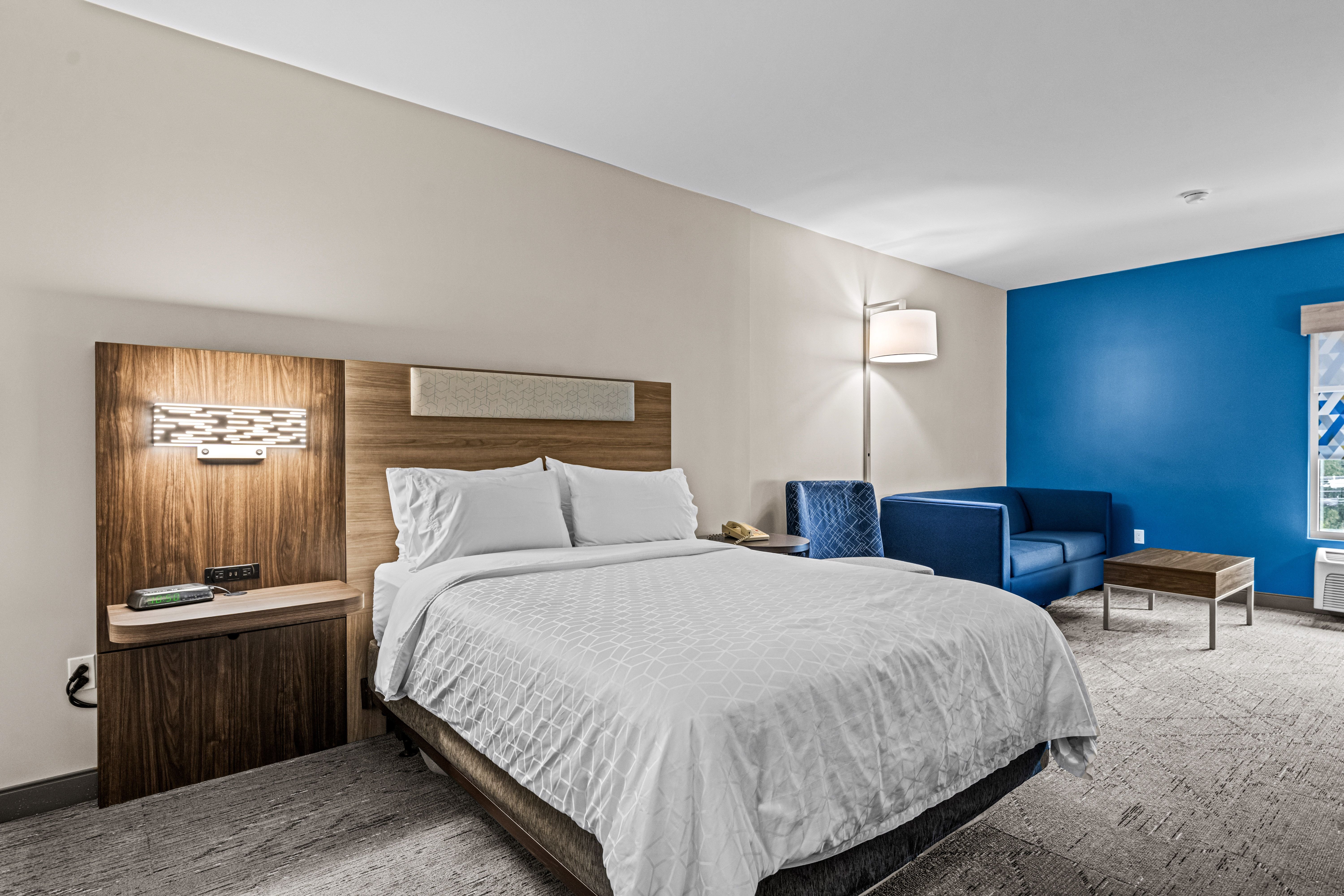 Holiday Inn Express & Suites Carneys Point - Pennsville, an IHG Hotel 10/51