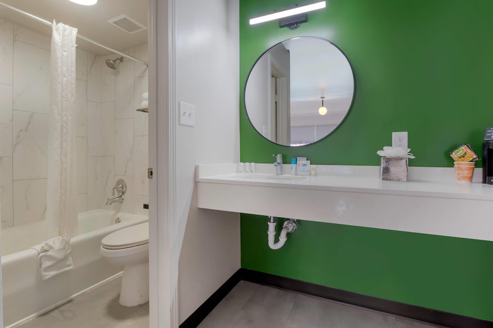 Heights House Hotel - Houston Heights Downtown, an Ascend Collection Hotel 46/48