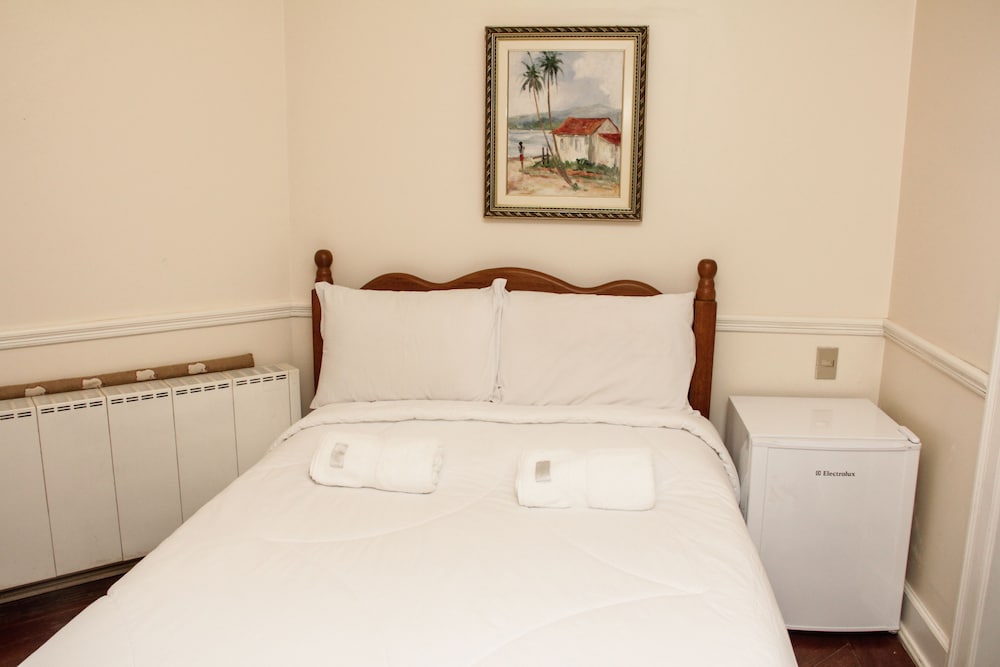 MASTER, INNER, DOUBLE BED