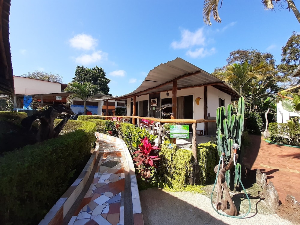 Suymar Ecolodge Galapagos 68/75