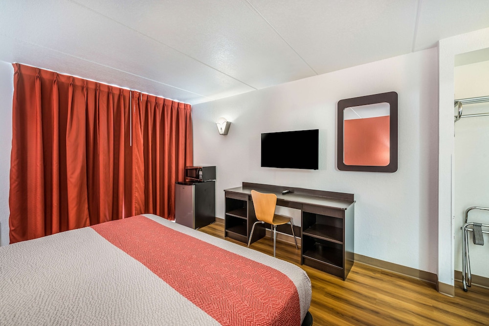 Motel6 Henderson, TX 14/44