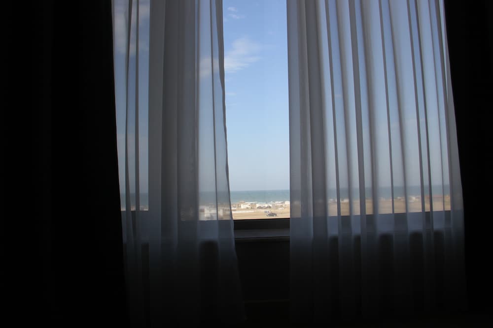 Khazar Inji Hotel 21/25