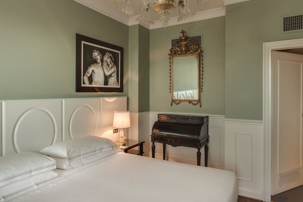 Plaza Hotel Lucchesi 14/50