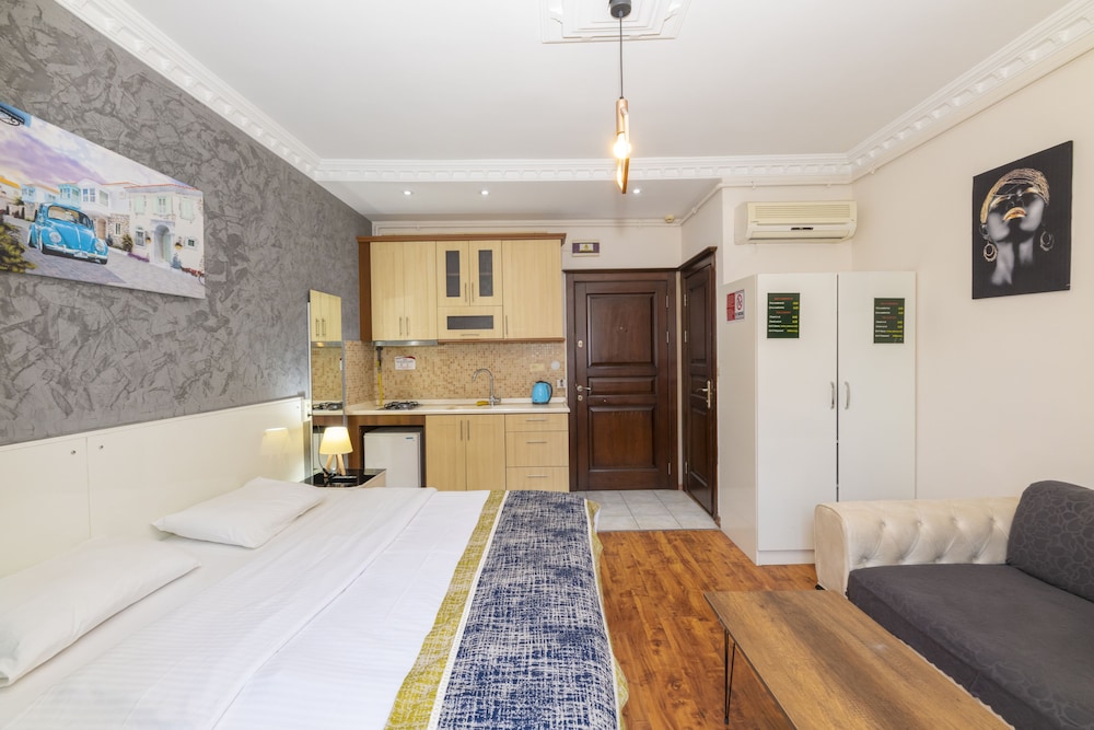 Opera House Hotel 16/64