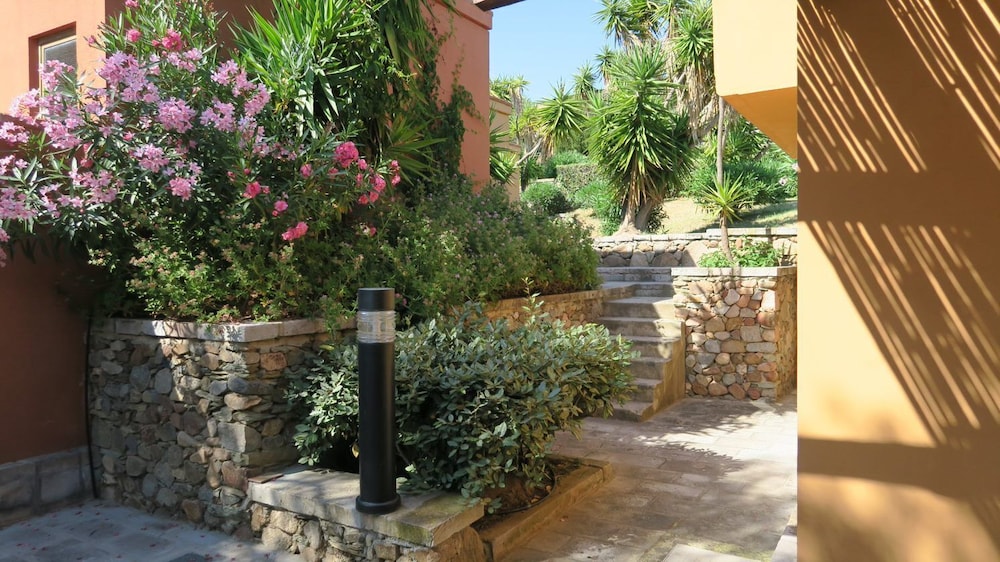 Hotel Residence Baia Delle Ginestre 18/50