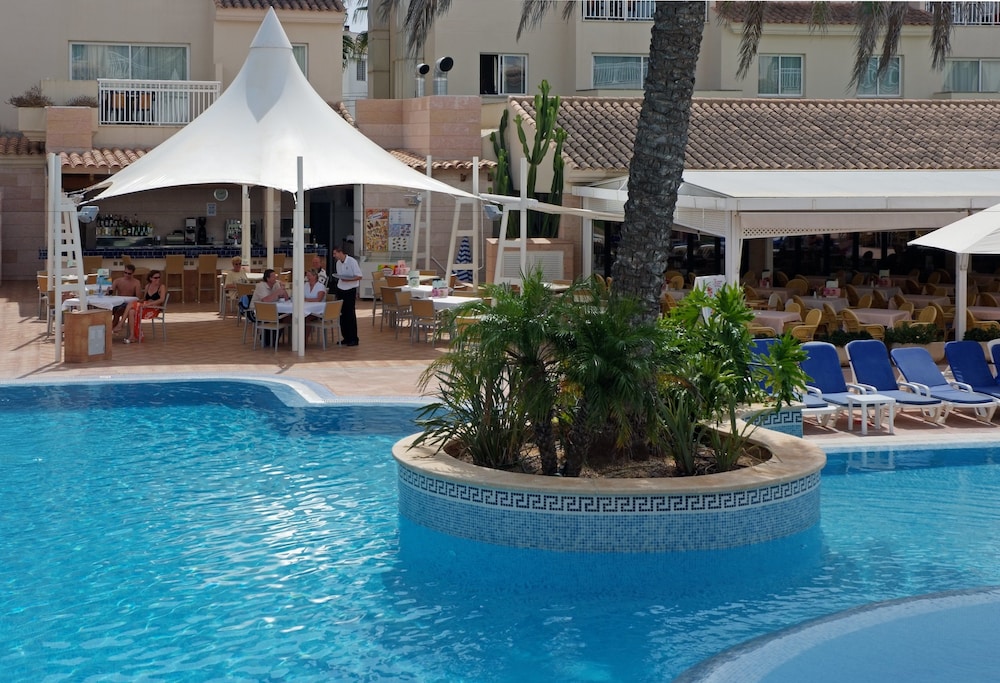 Aparthotel Isla de Cabrera 52/67