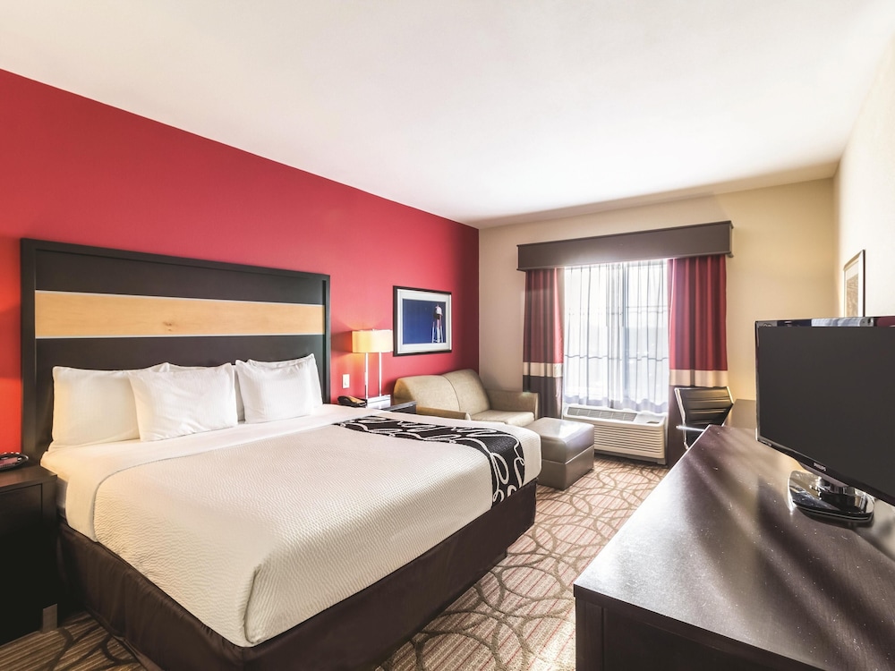La Quinta Inn & Suites by Wyndham Fargo-Medical Center 17/60