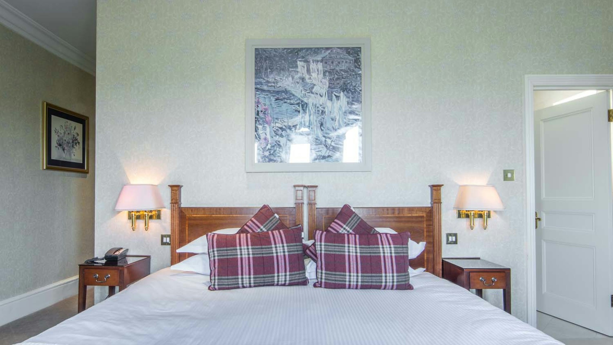 Petersham Hotel 6/50