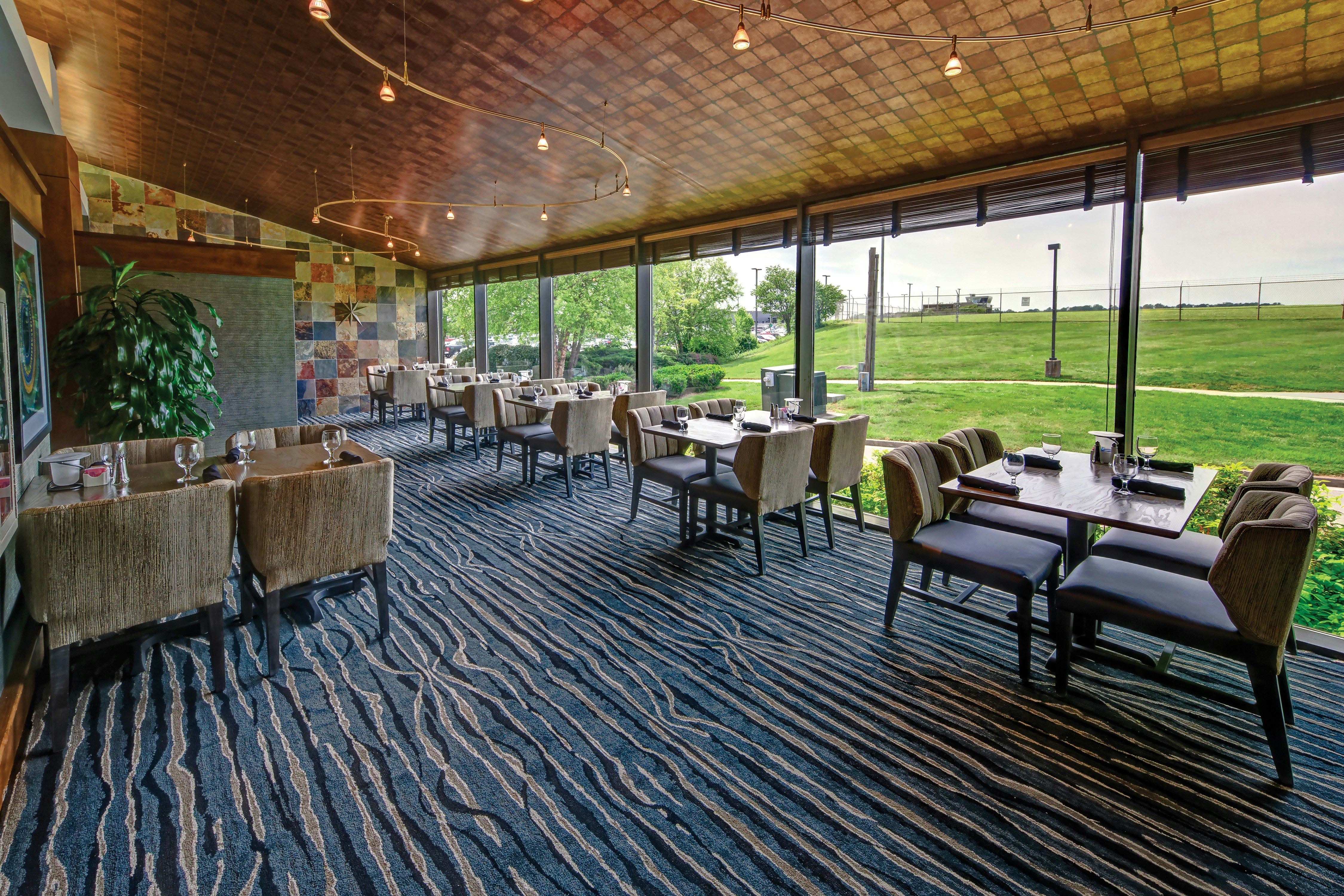 Hilton Knoxville Airport 50/81