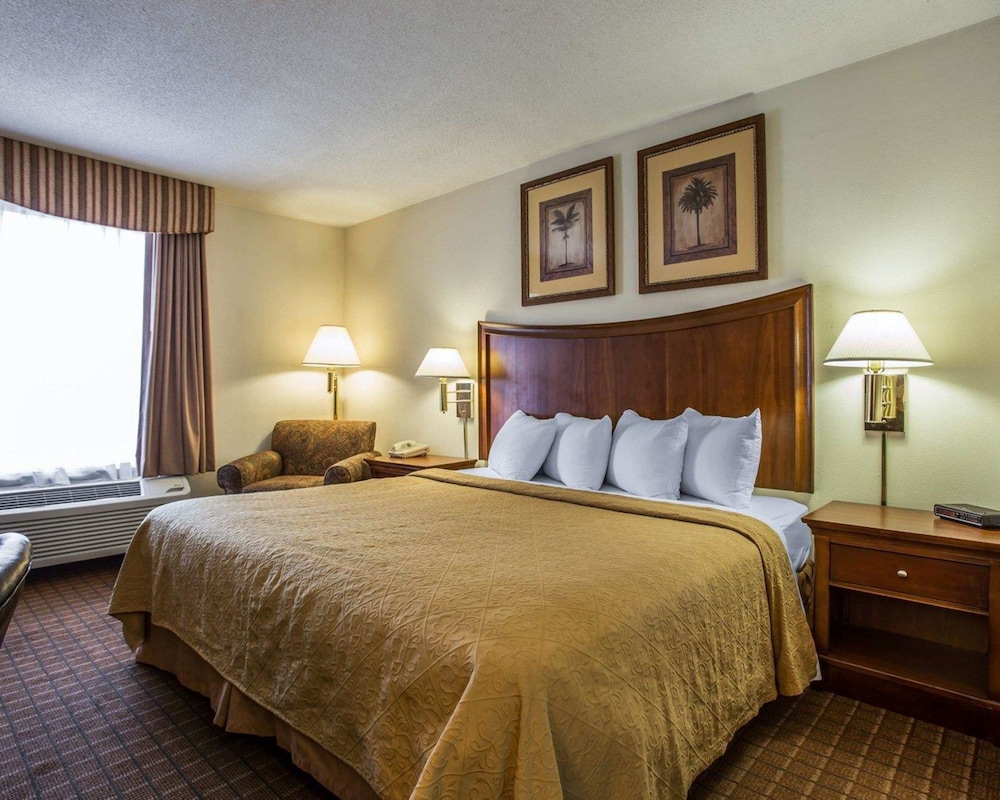 Quality Inn Fort Jackson 12/40