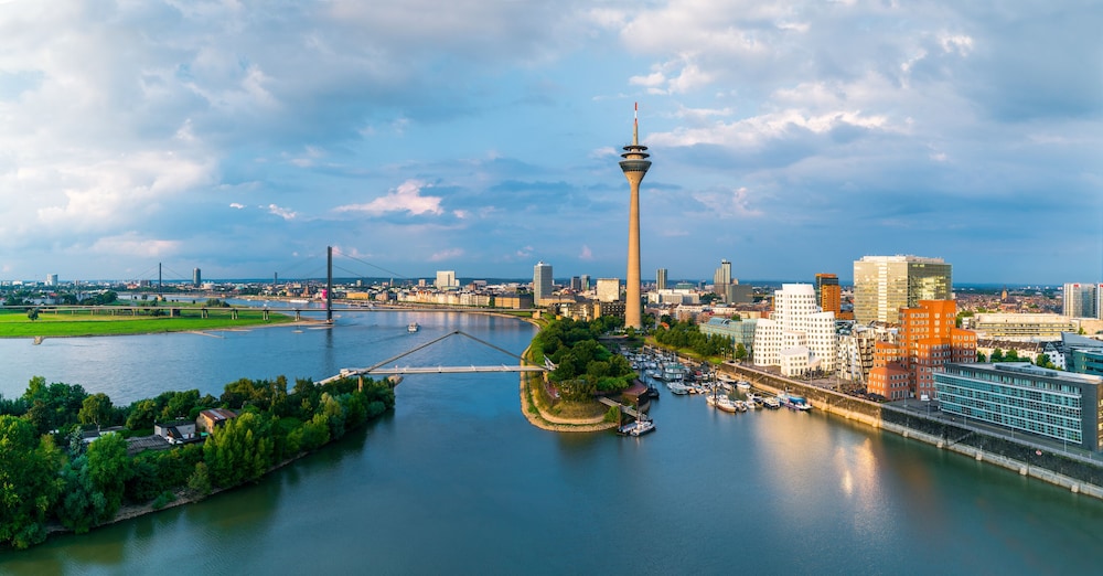 Hyatt Regency Dusseldorf 69/73