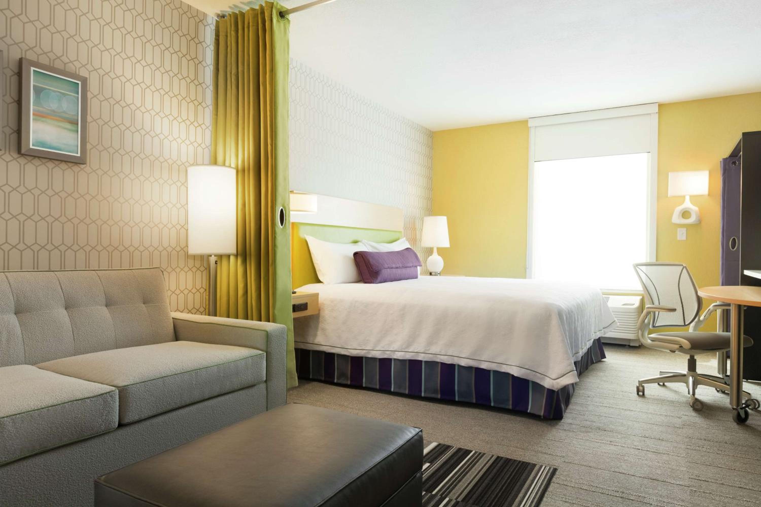 STUDIO, SUITE, KING BED, ACCESSIBLE