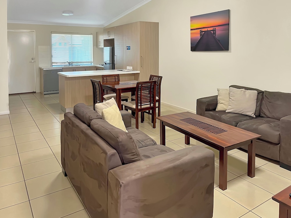 DIRECT HOTELS - VILLAS ON RIVERGUM 23/36